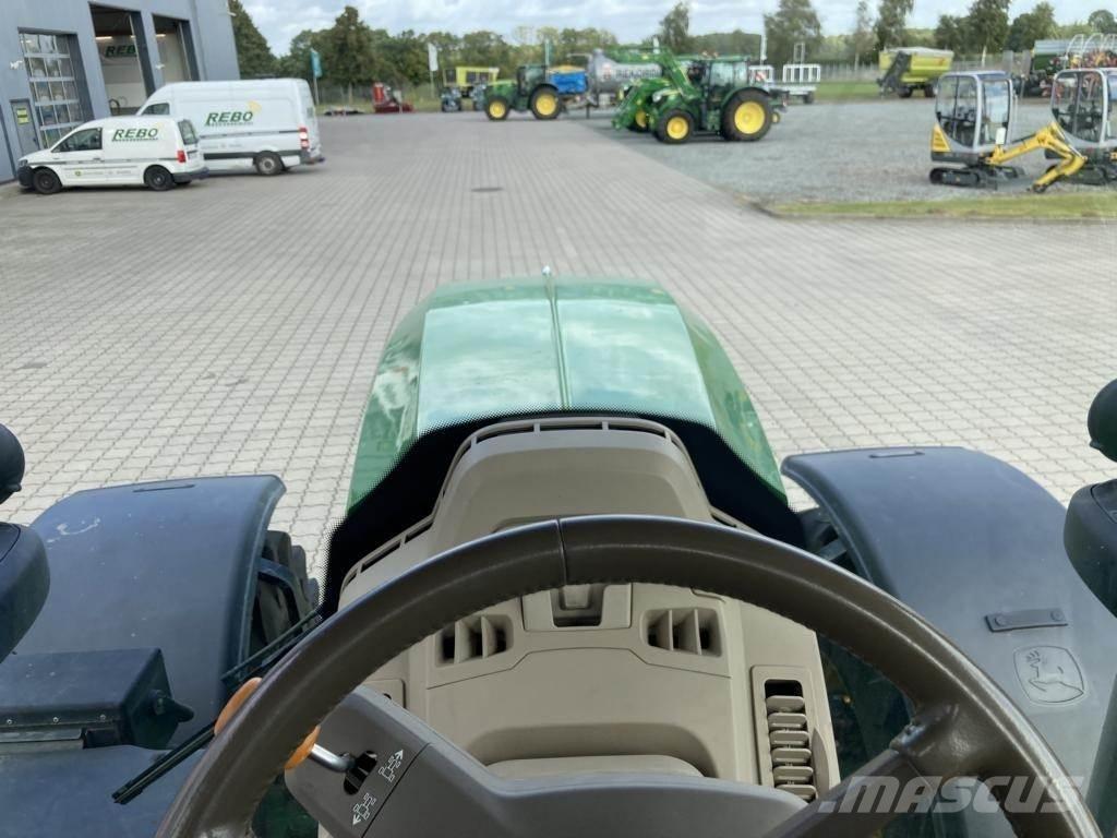 John Deere 6R215 Трактори