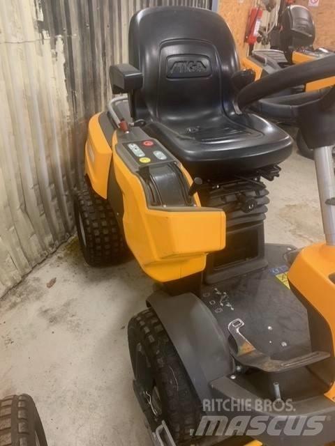 Stiga Park 540 IX Тракторни косачки