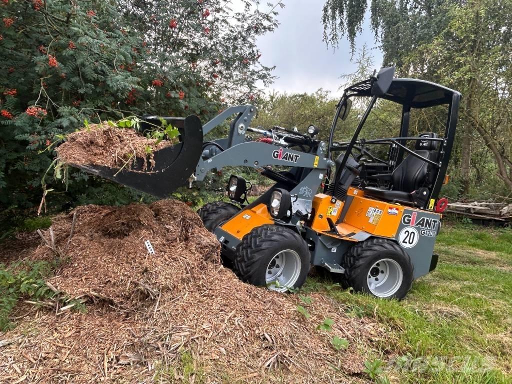 GiANT G 1200 Мини товарачи