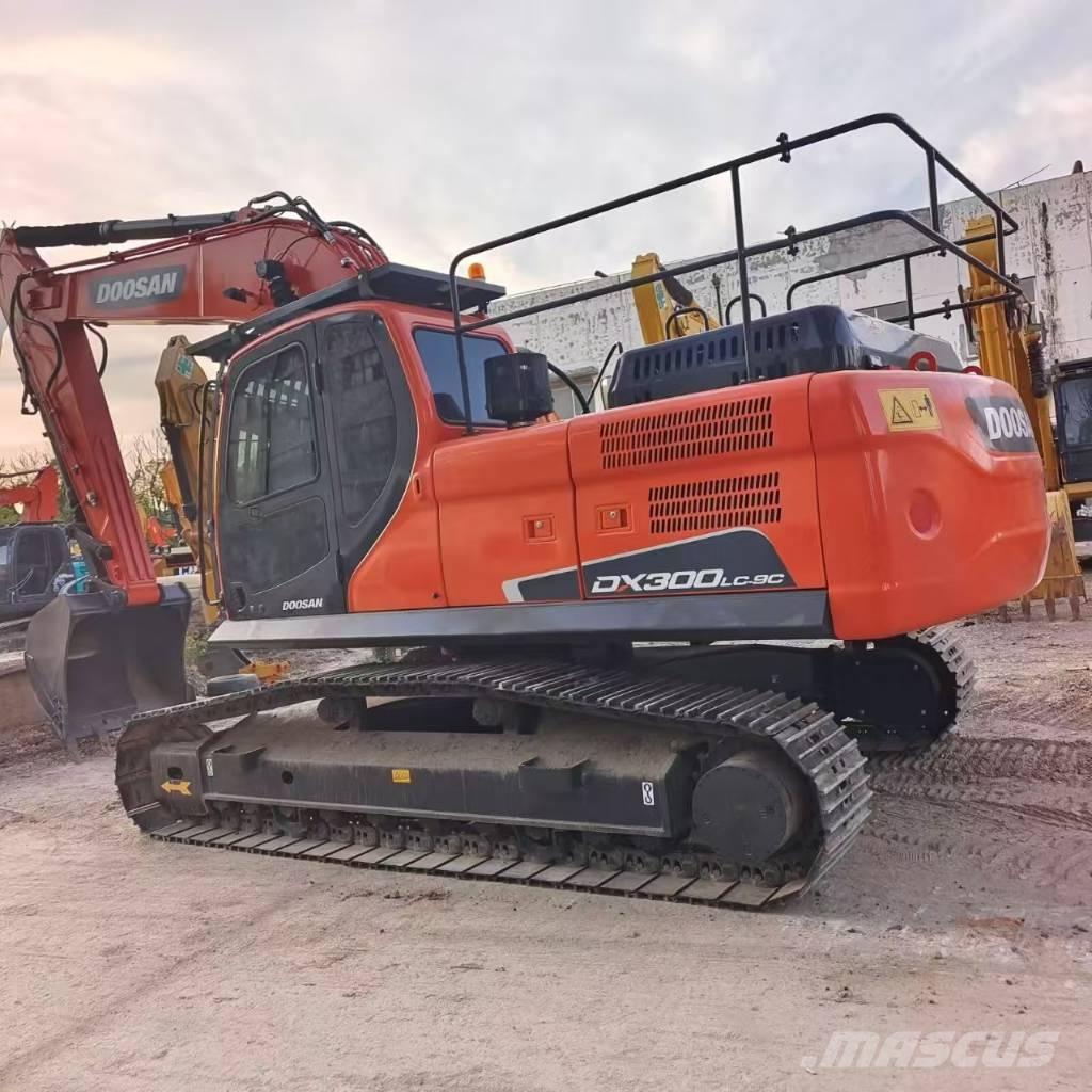 Doosan DX 300 LC-9C Верижен екскаватор