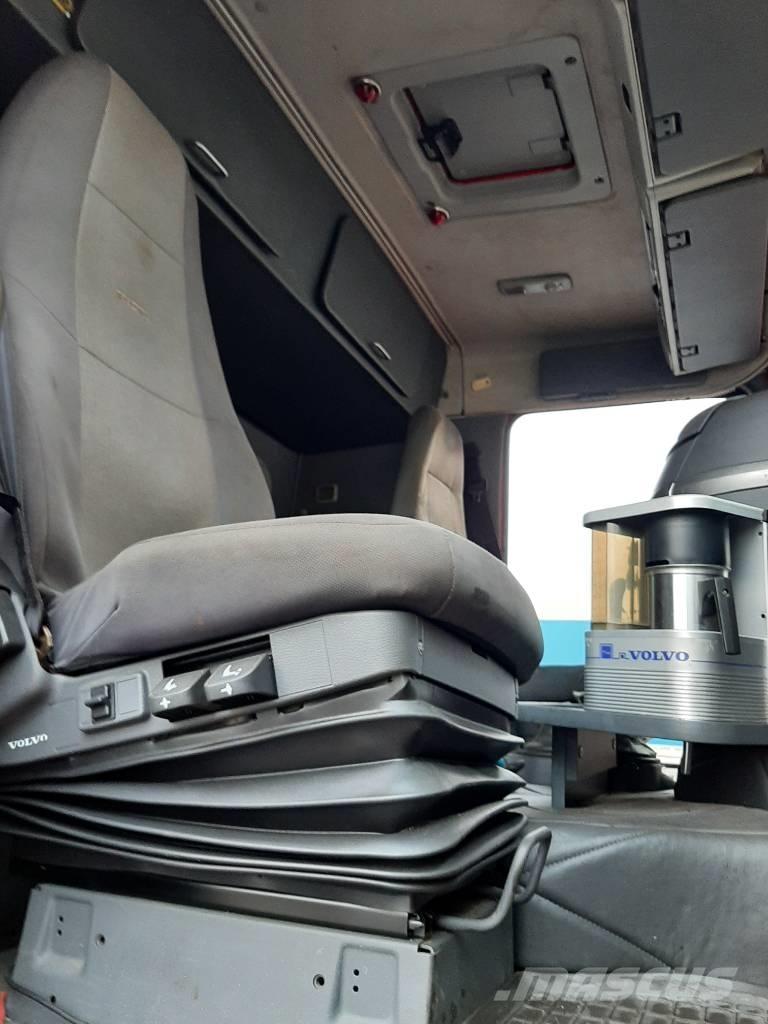 Volvo FH 12 Камиони с кран с кука
