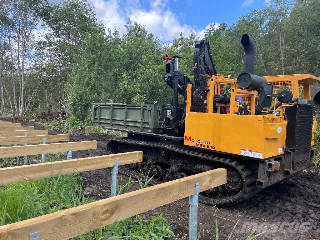 Morooka MST 800 Верижни дъмпери