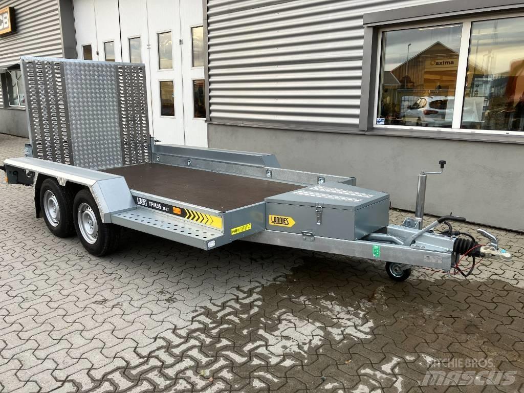 Lorries TPM 35 Нискотоварачи