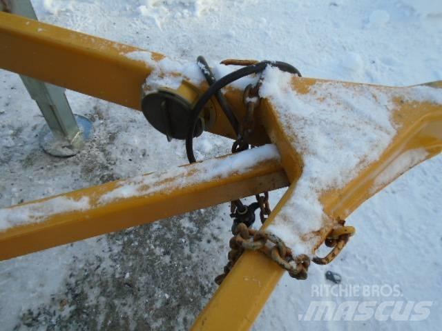  ARTISANAL 255'' X 97'' Ремаркета за превоз на автомобили
