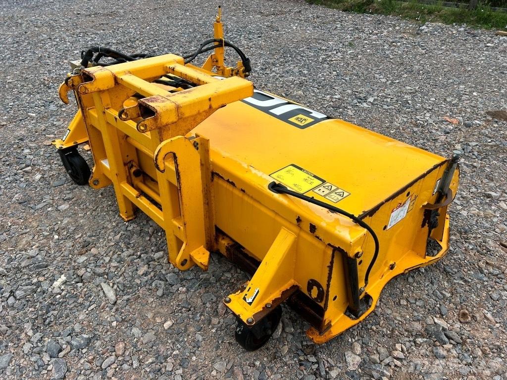 JCB SC 240 Четки
