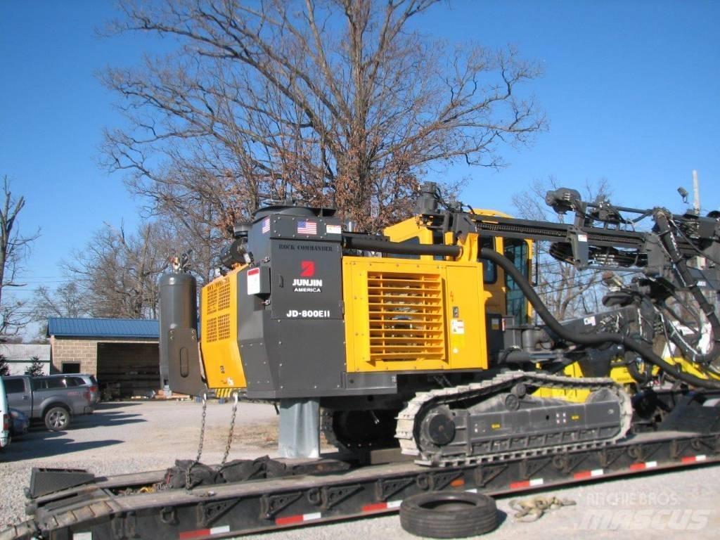 Soosan JD800E-II Апаратура за повърхностна редова сеидба