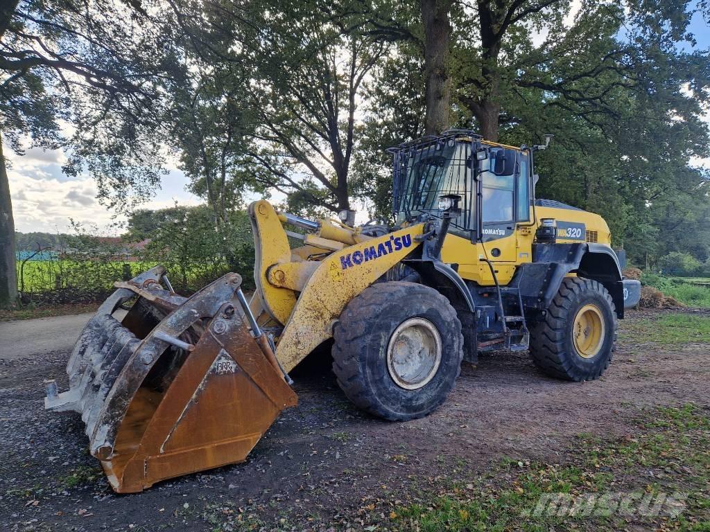 Komatsu WA 320-8 Колесни товарачи