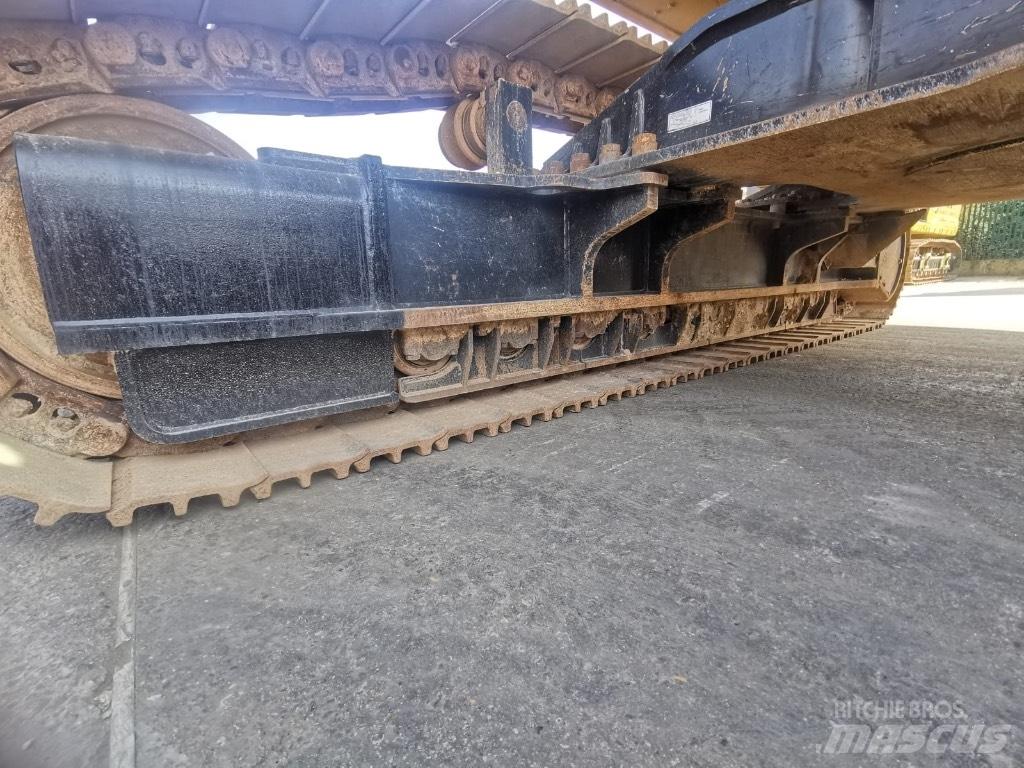 CAT 352 Верижен екскаватор