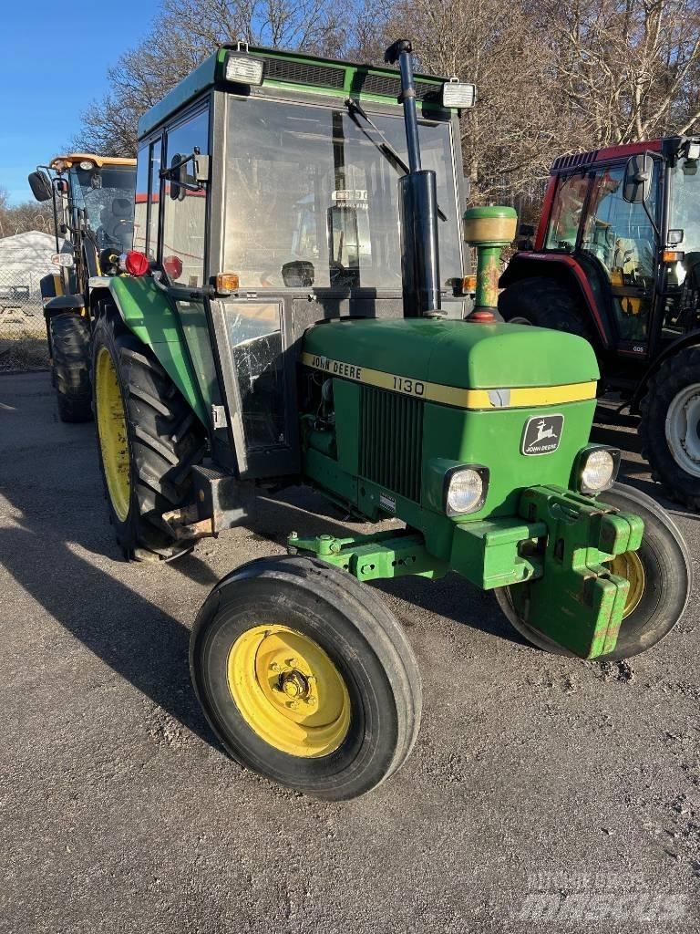 John Deere 1130 Трактори