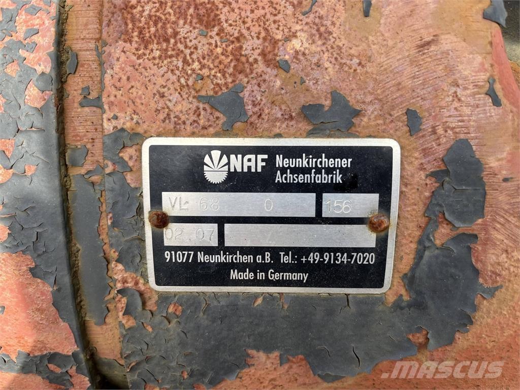 Valmet 941.1 Предаване