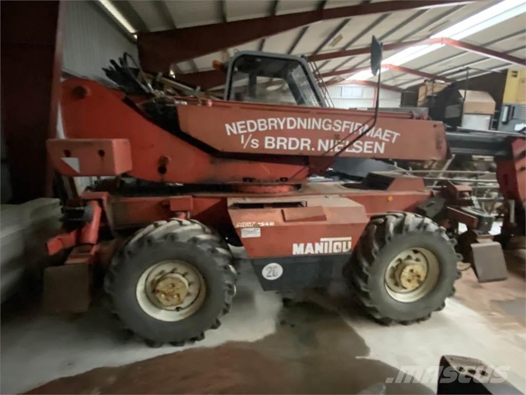 Manitou MRT1540 Телескопични товарачи