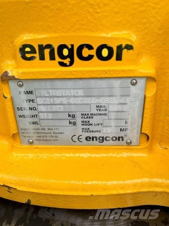 Komatsu PW 160-11 Колесни екскаватори