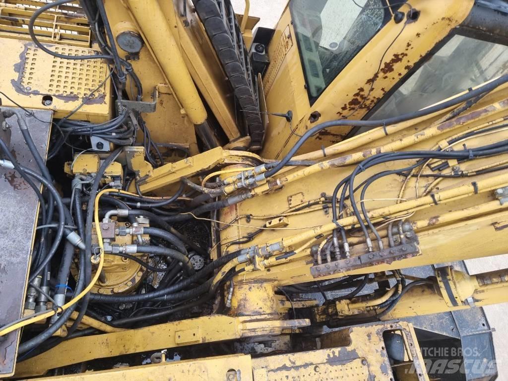 CAT M 325 C L MH Оператори на отпадъци/индустрия
