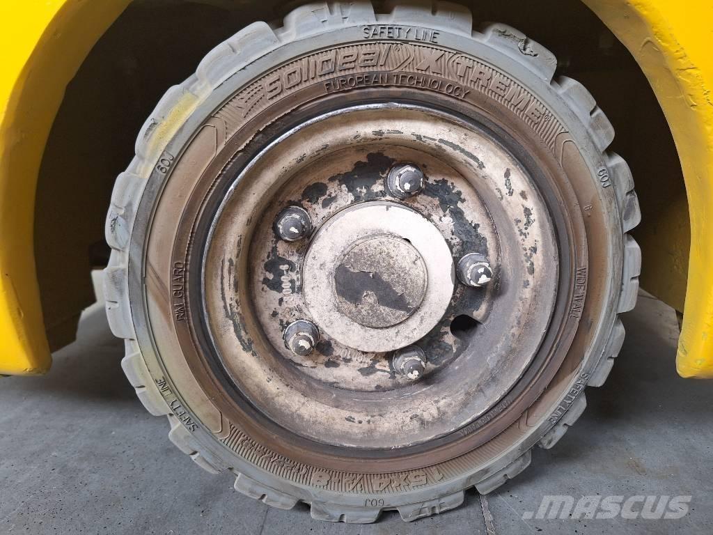 Yale ERP15VT Електрически вилични кари-повдигачи