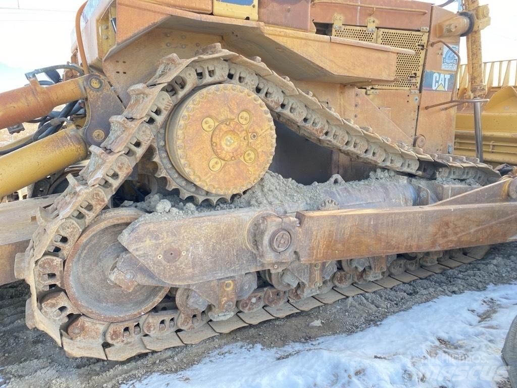 CAT D10N Верижни булдозери
