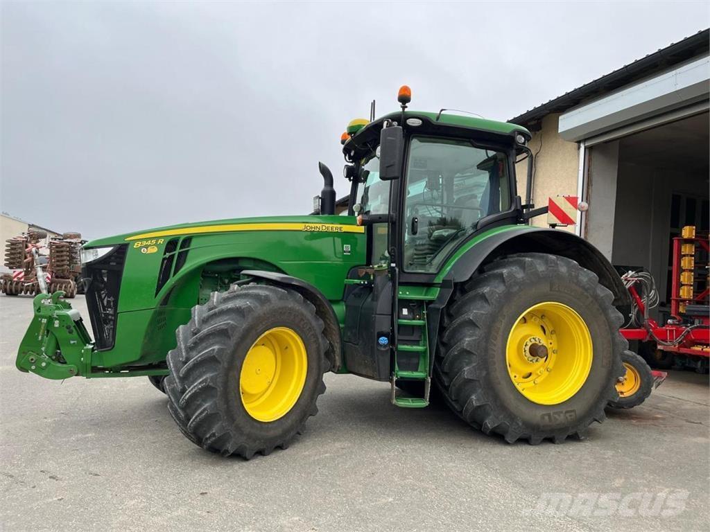 John Deere 8345R Трактори