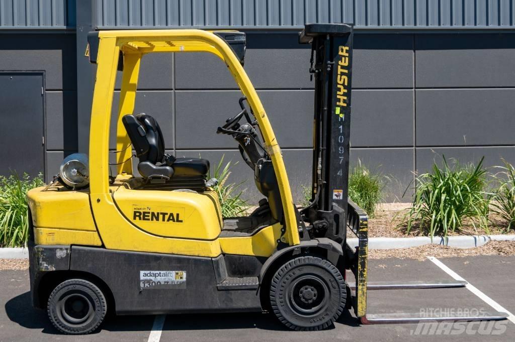 Hyster H2.5CT Камиони с АГУ