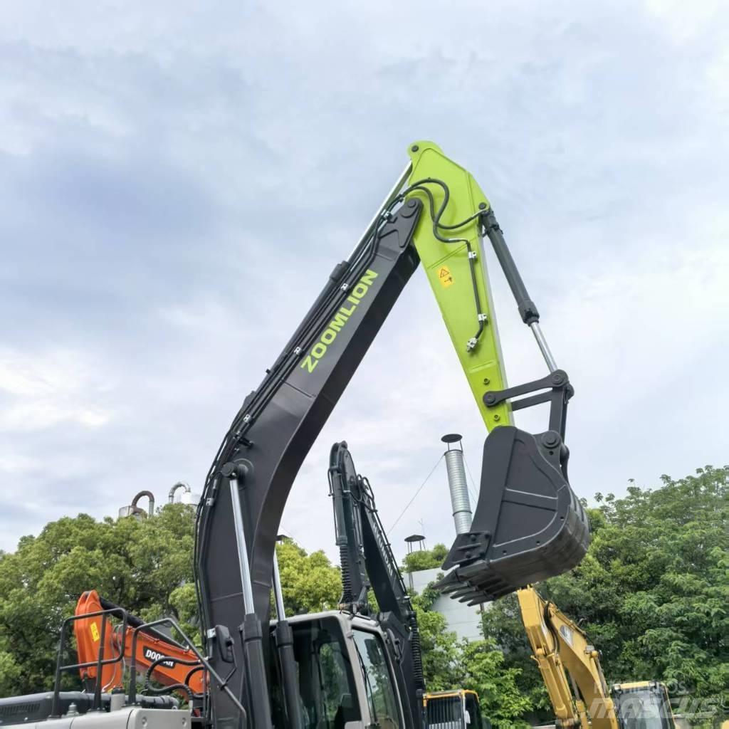 Zoomlion ZE215G Средни екскаватори 7т - 12т