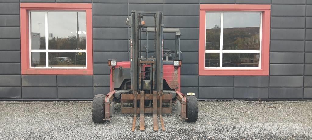 Moffett M5 25.3 Дизелови камиони