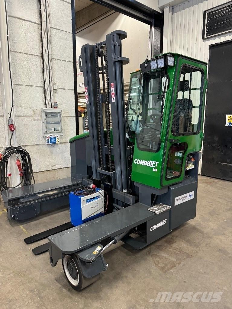 Combilift C4000ET Повдигач с движение в 4 посоки