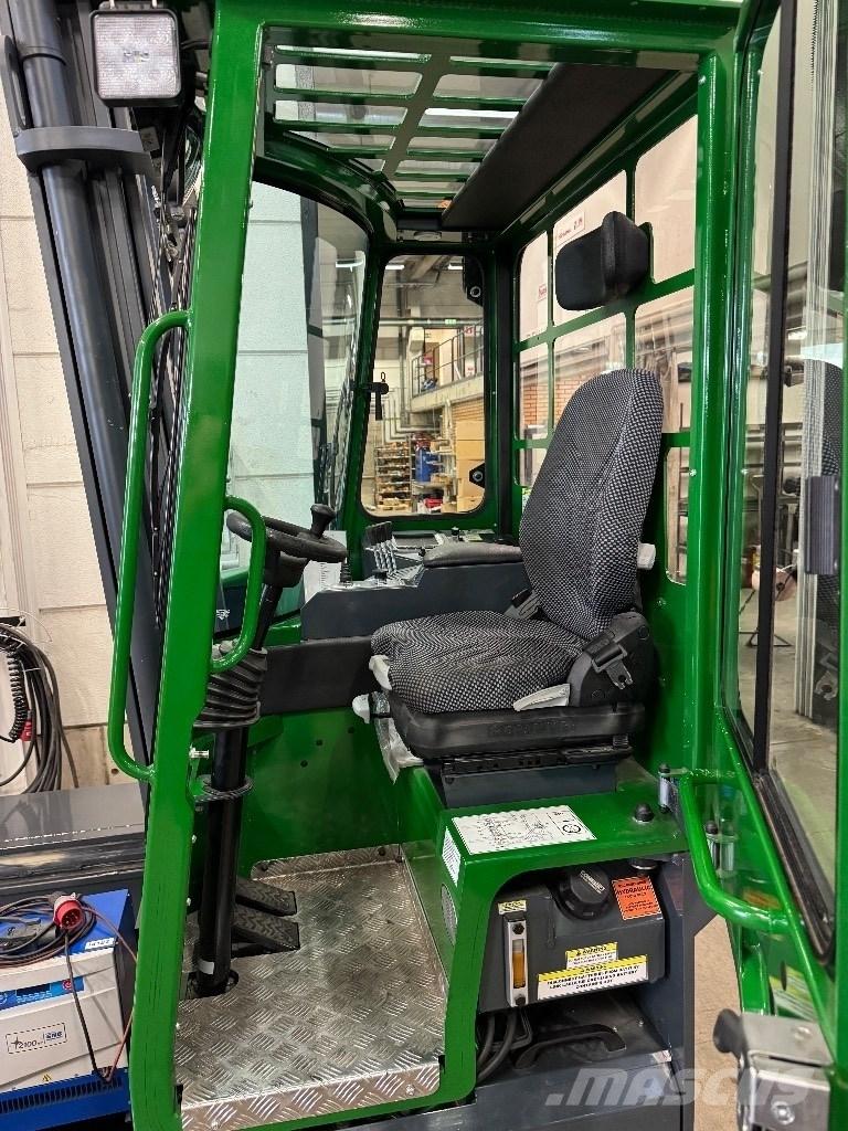 Combilift C4000ET Повдигач с движение в 4 посоки