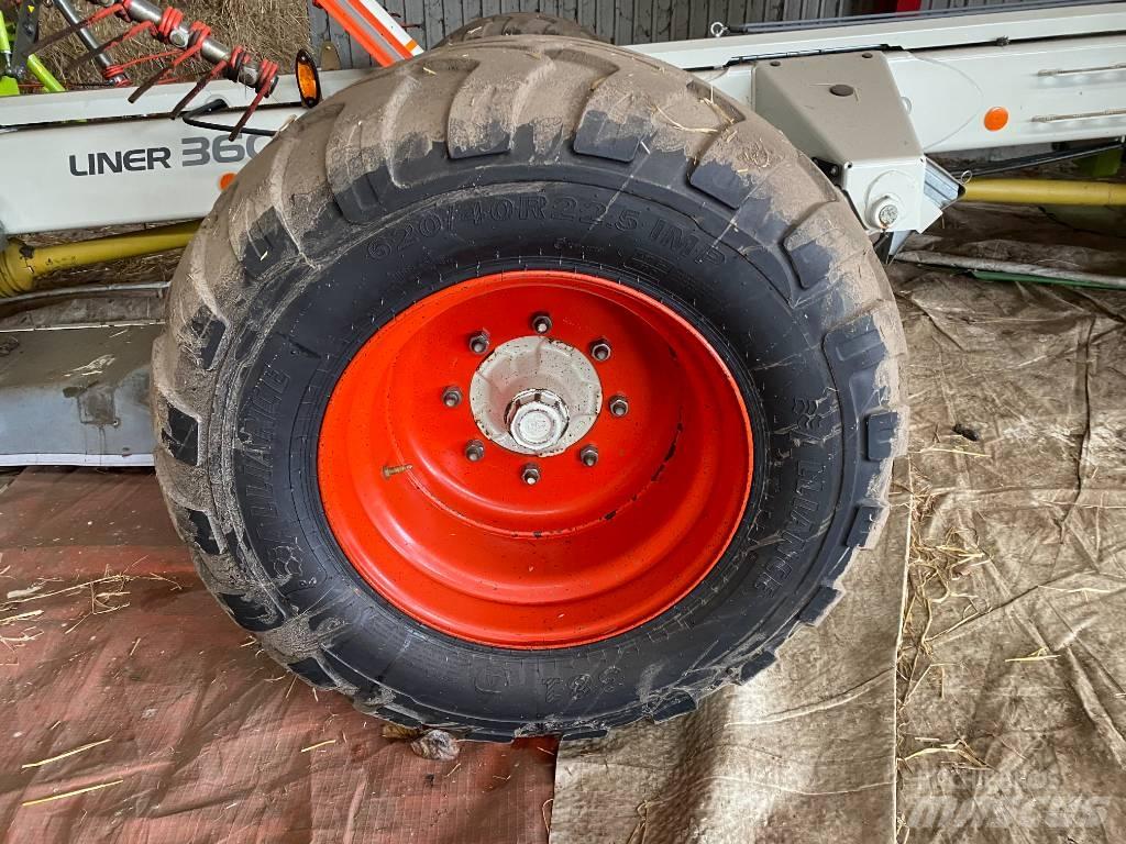 CLAAS Liner 3600 Гребла и сенообръщачки