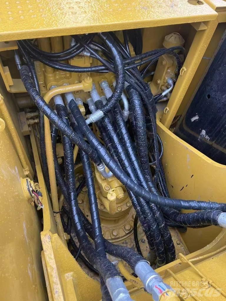 CAT 320 D2 Верижен екскаватор
