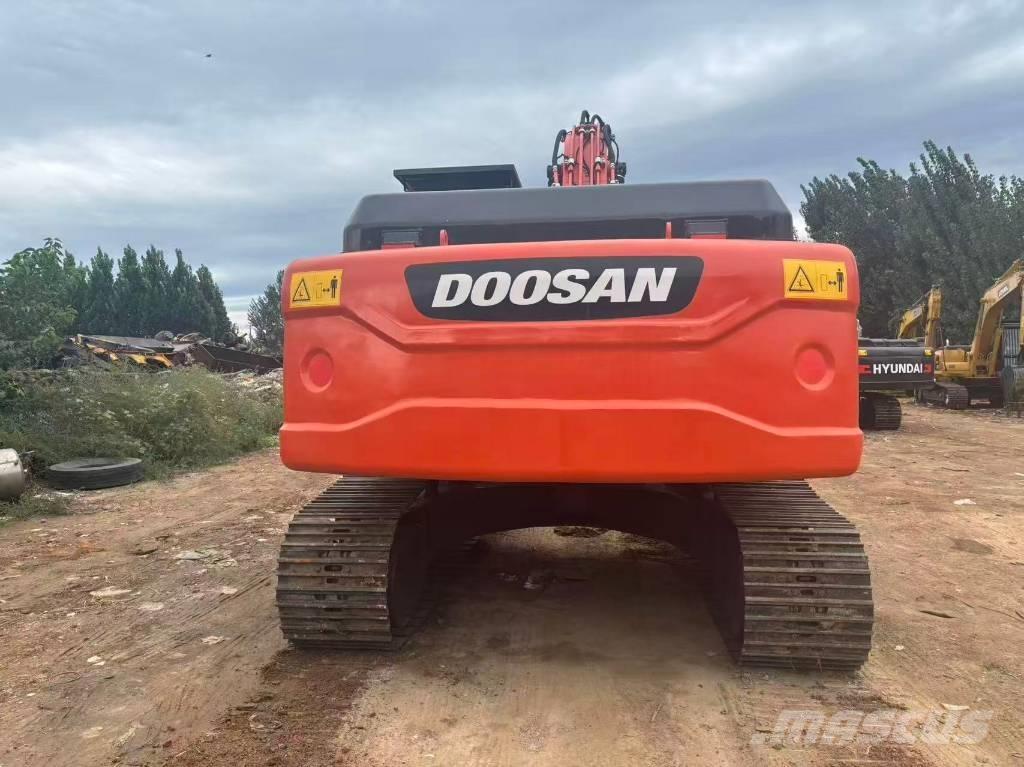 Doosan DX 225 Верижен екскаватор