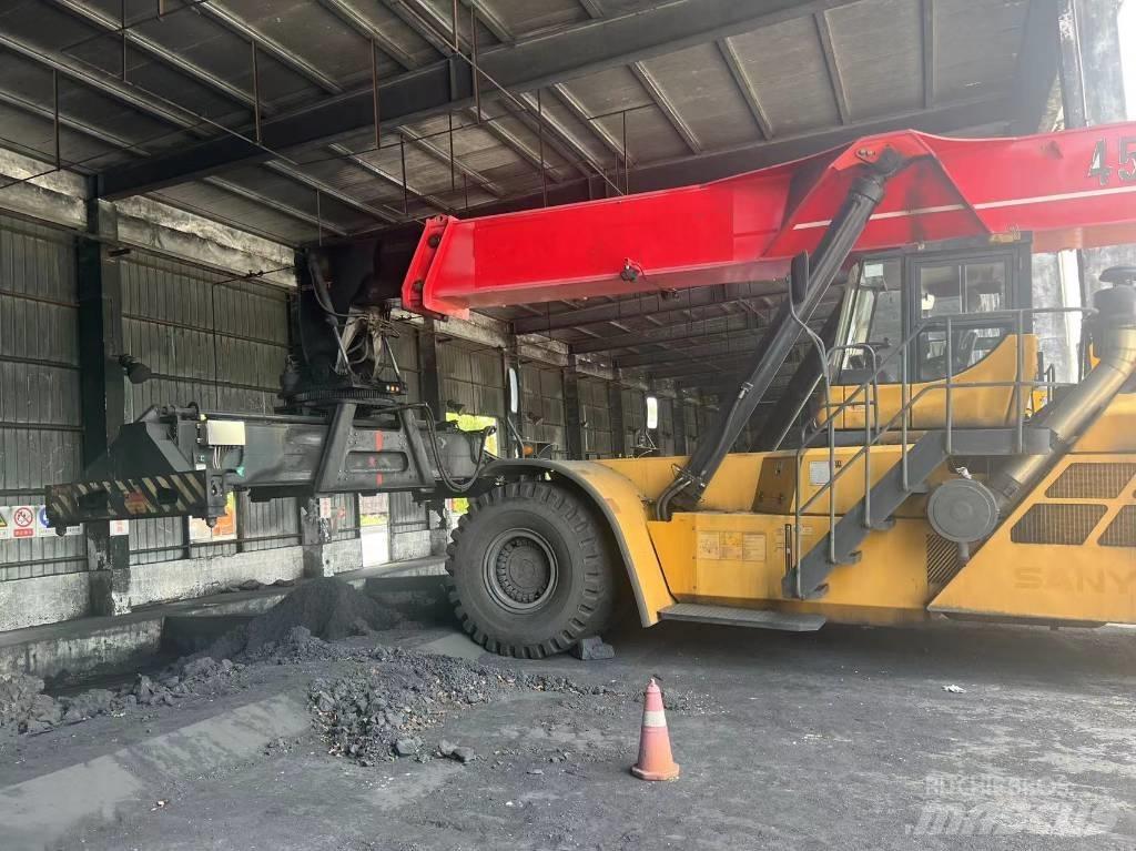Sany SRSC 45 Кари повдигачи на контейнери