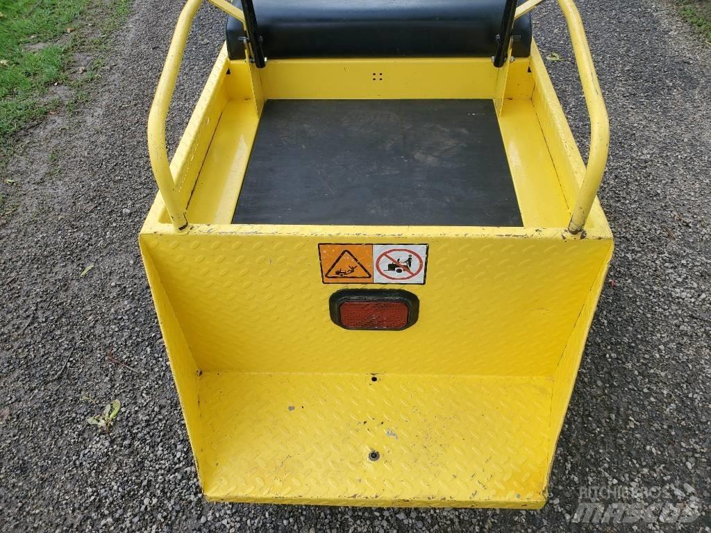 Cushman MM Валачещи камиони