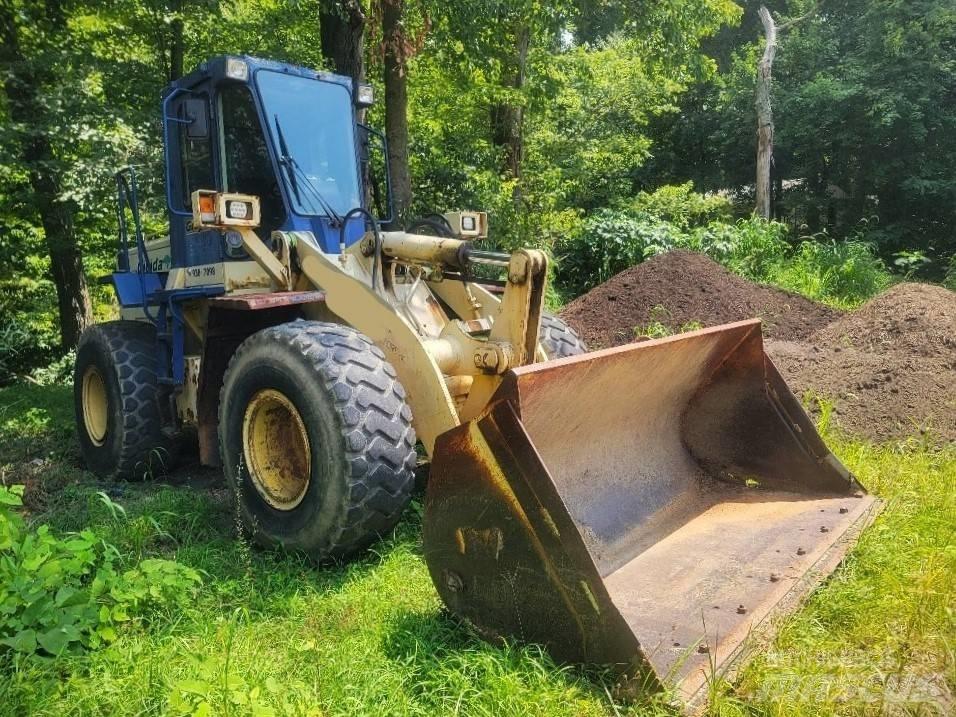 Komatsu WA 250 Колесни товарачи