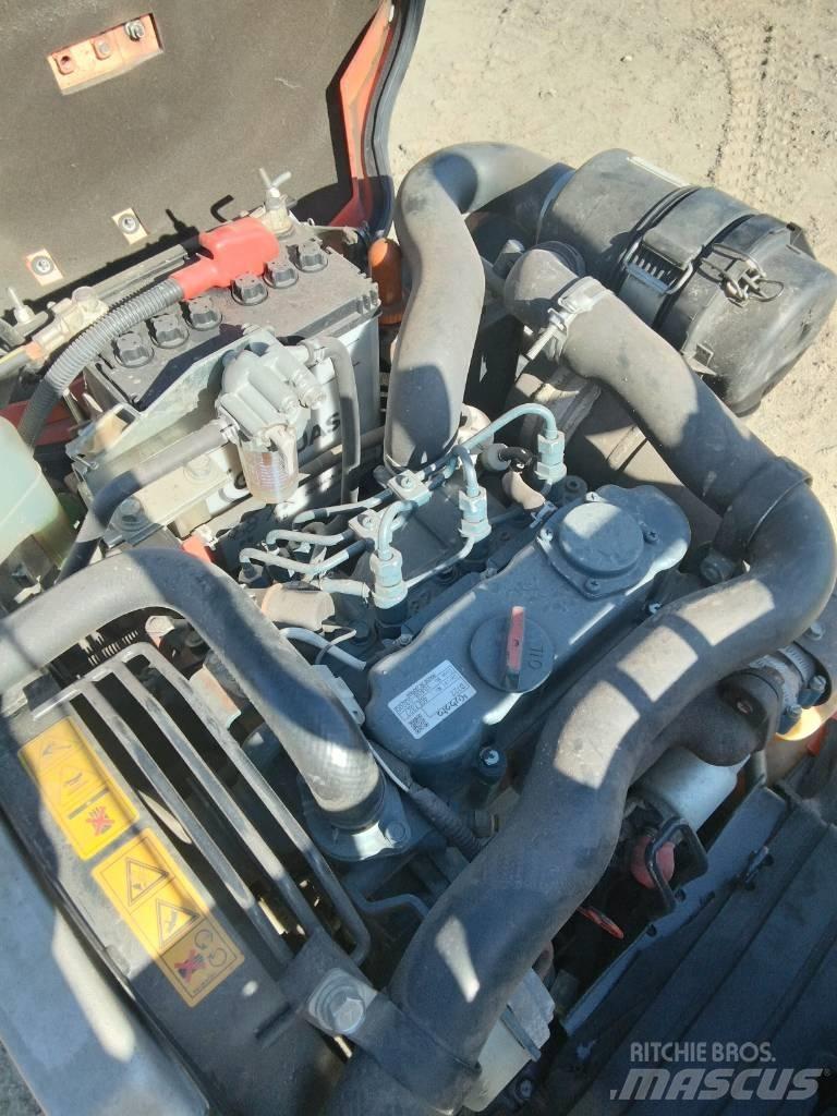 Kubota U 10-3 Мини екскаватори < 7 т