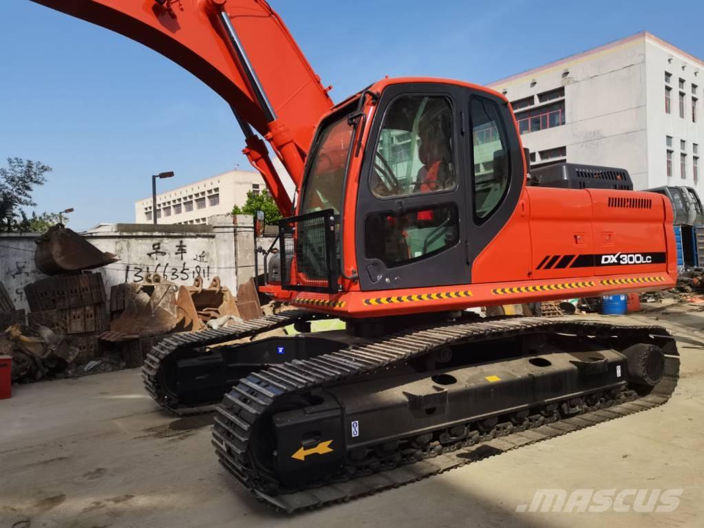 Doosan DX 300 Верижен екскаватор