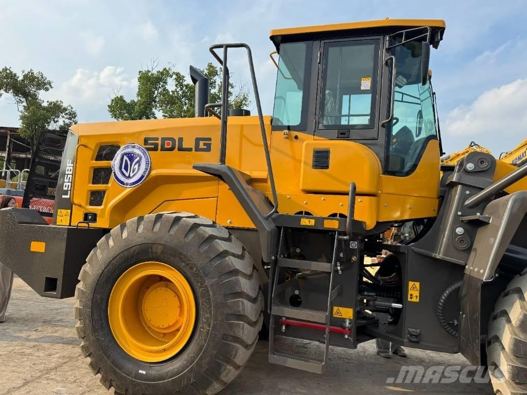 SDLG 958F Колесни товарачи