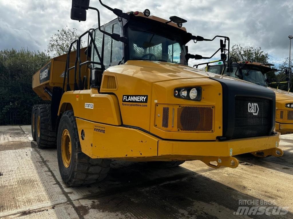 CAT 730 Дъмпери/моторни превозни средства