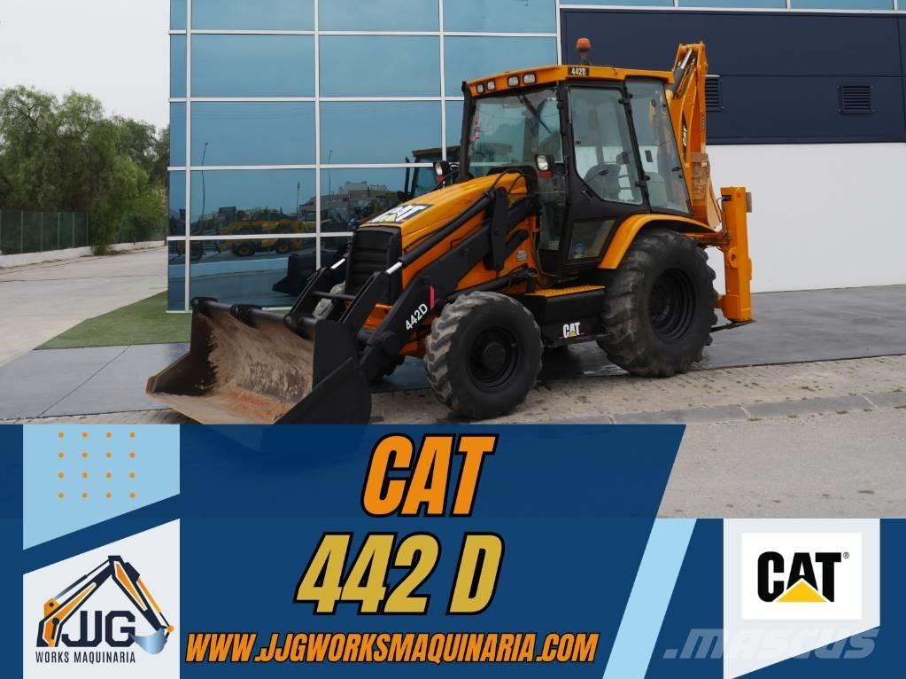 CAT 422 D Товарач със заден ексватор
