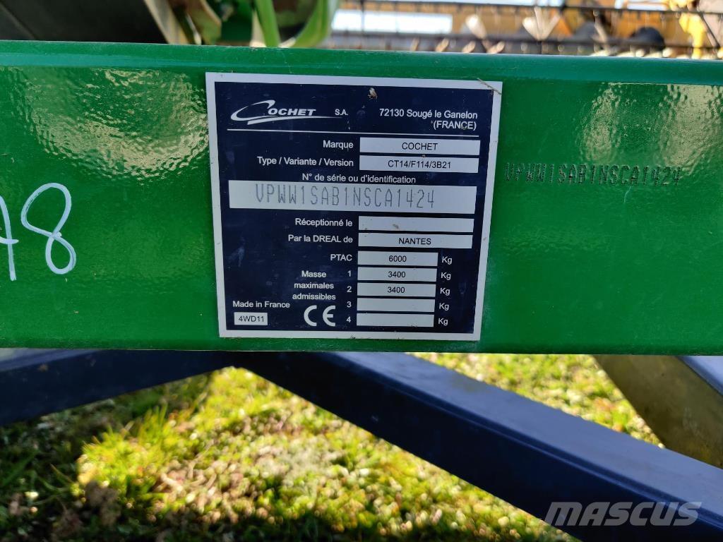 John Deere T670i Комбайни