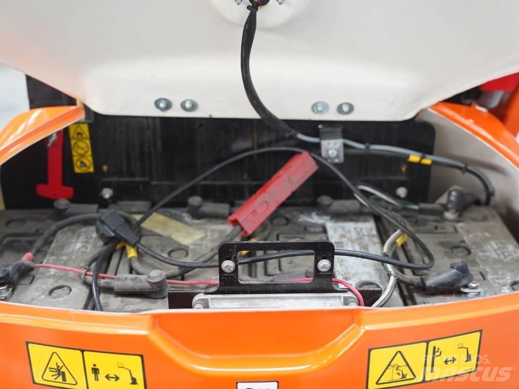 JLG Toucan 8 E Вертикални мачтови повдигачи
