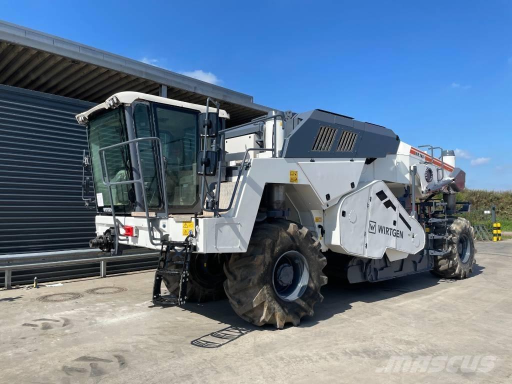 Wirtgen WR 240I Рециклатори на асфалт