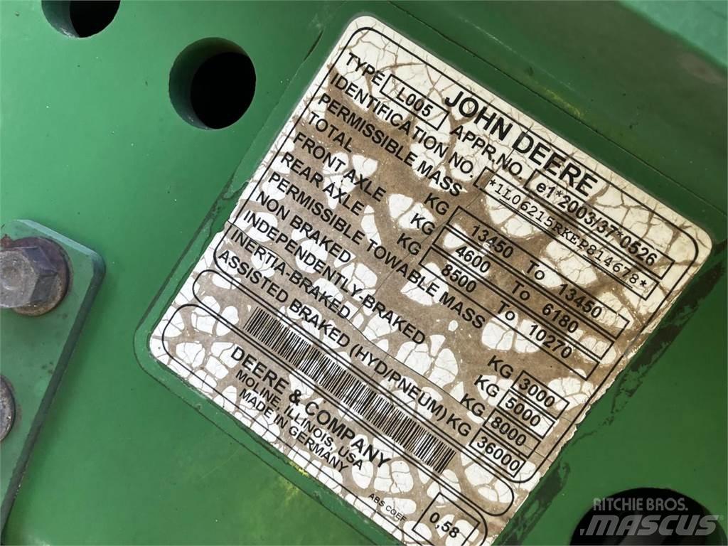 John Deere 6215R Трактори