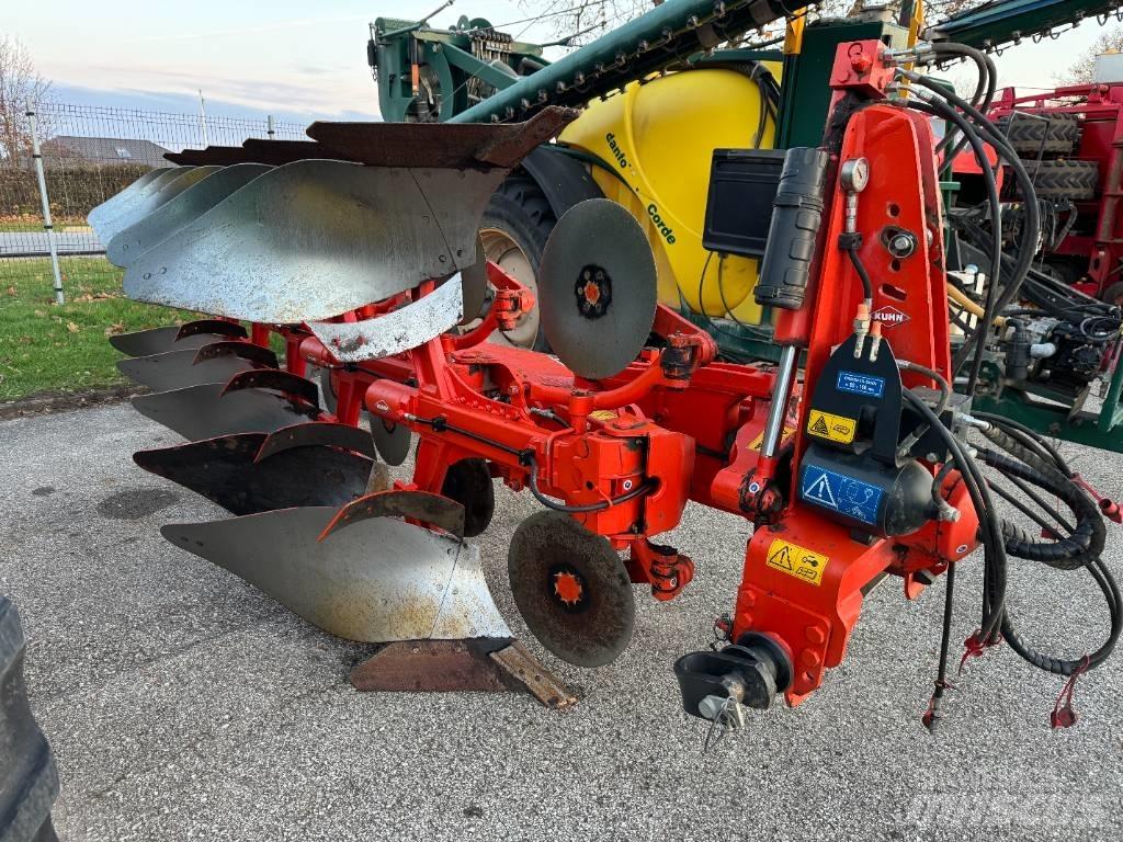 Kuhn Vari-Master 123 Реверсивни плугове