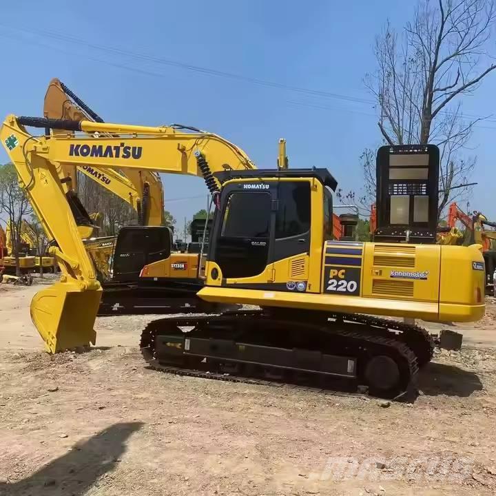Komatsu PC220-8 Верижен екскаватор