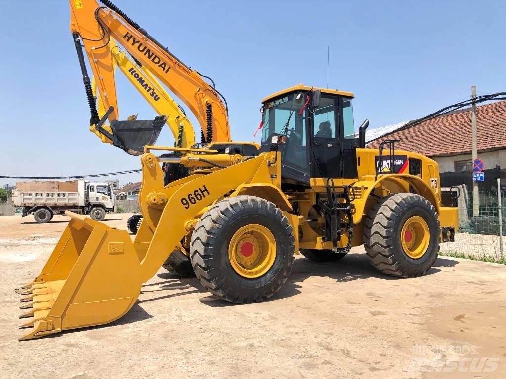 CAT 966H Колесни товарачи