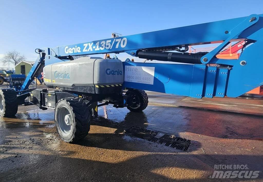 Genie ZX 135/70 Съчленени стрелови подемници