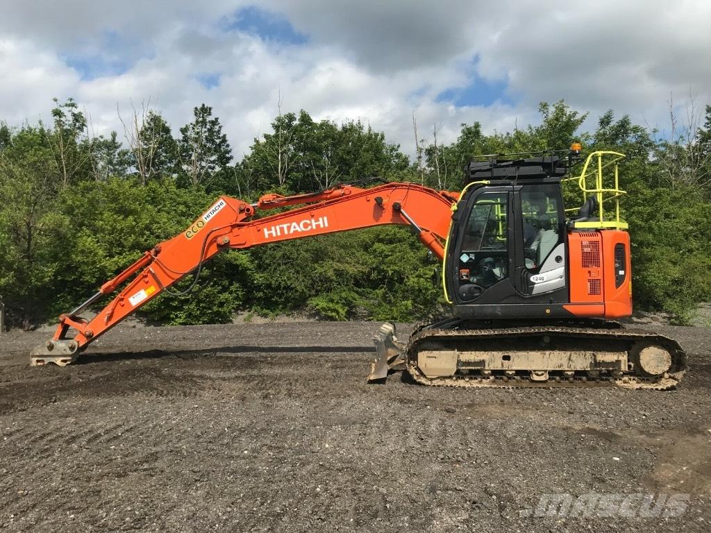 Hitachi ZX 135 US-6 Верижен екскаватор