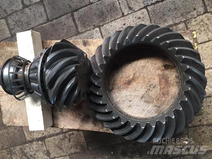  Pair of two GEARS Шаси