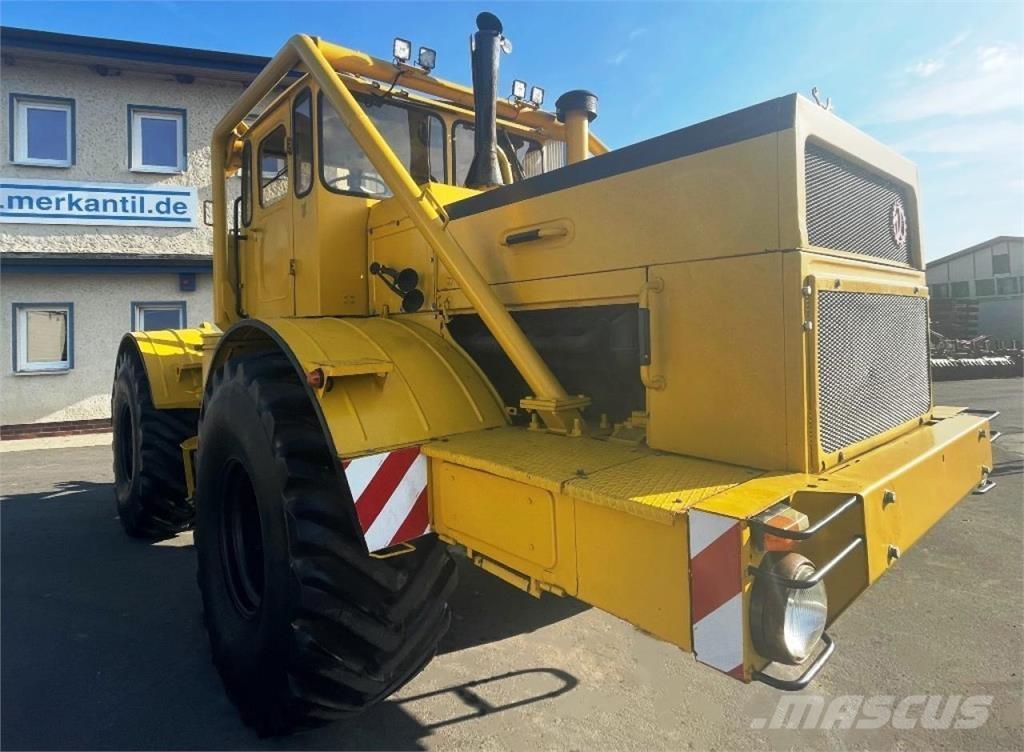 Kirovets K700A V8 Трактори