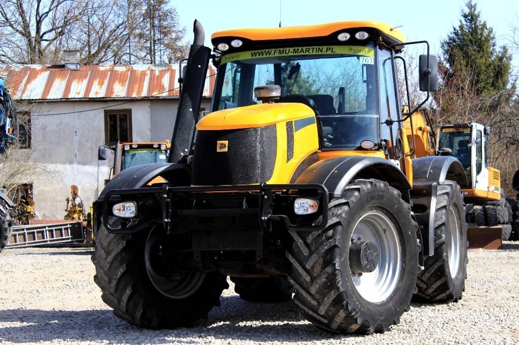 JCB Fastrac 3200 Трактори