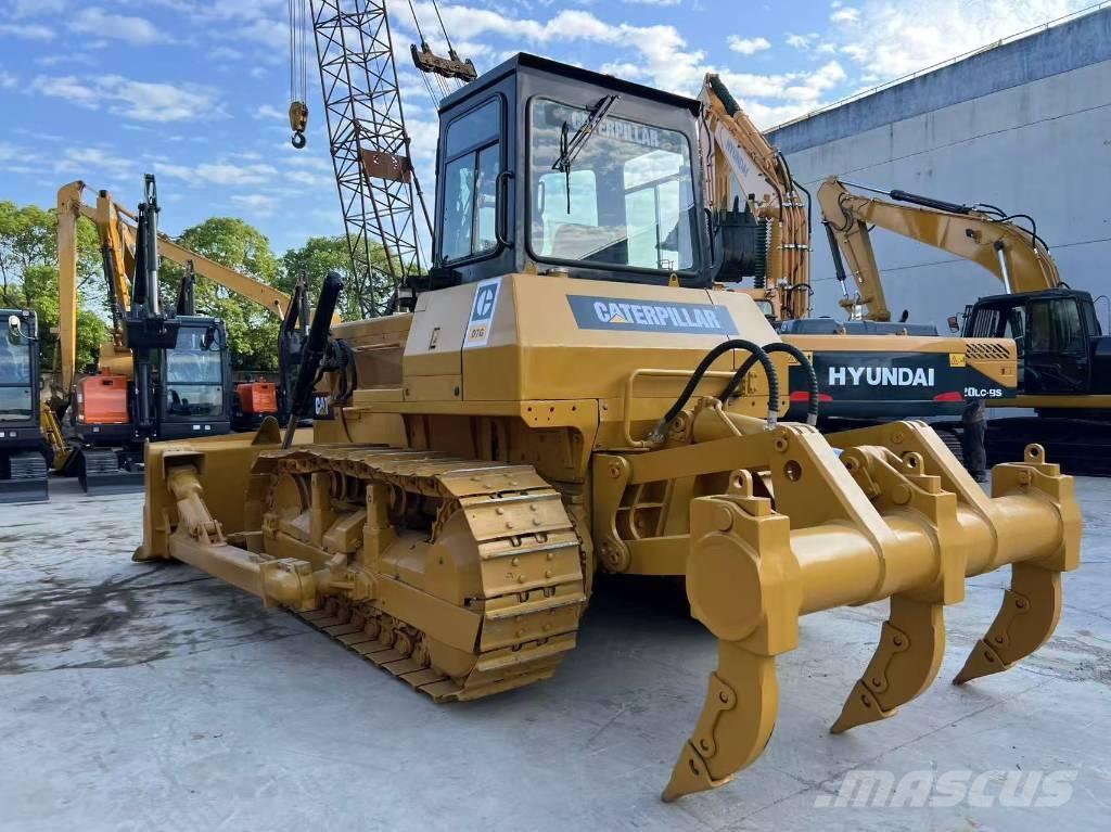 CAT D 7 G Верижни булдозери
