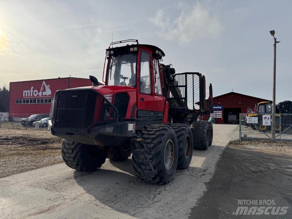 Komatsu 895 Форуардери